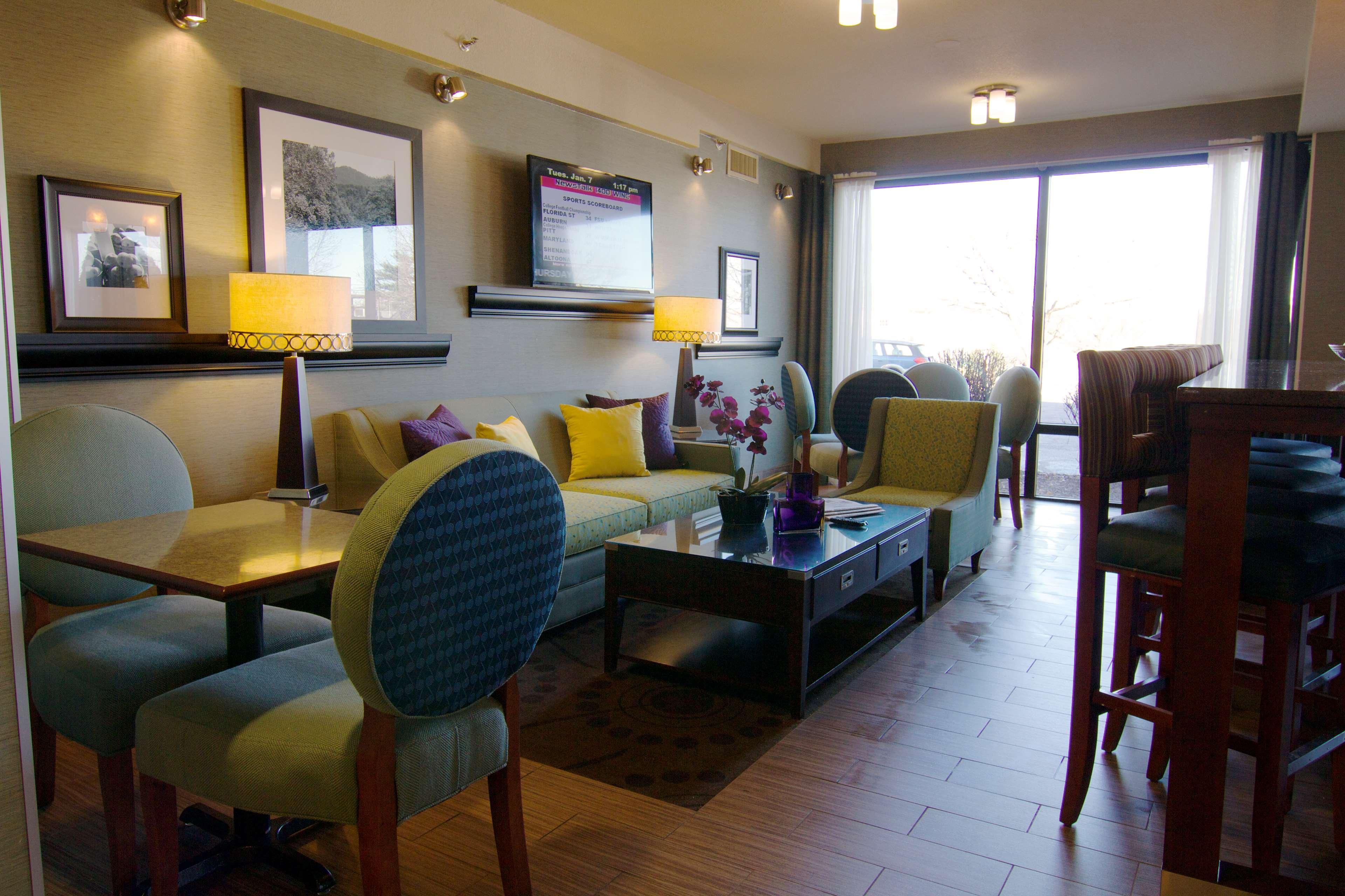 Hampton Inn Winchester-University/ Mall Dış mekan fotoğraf