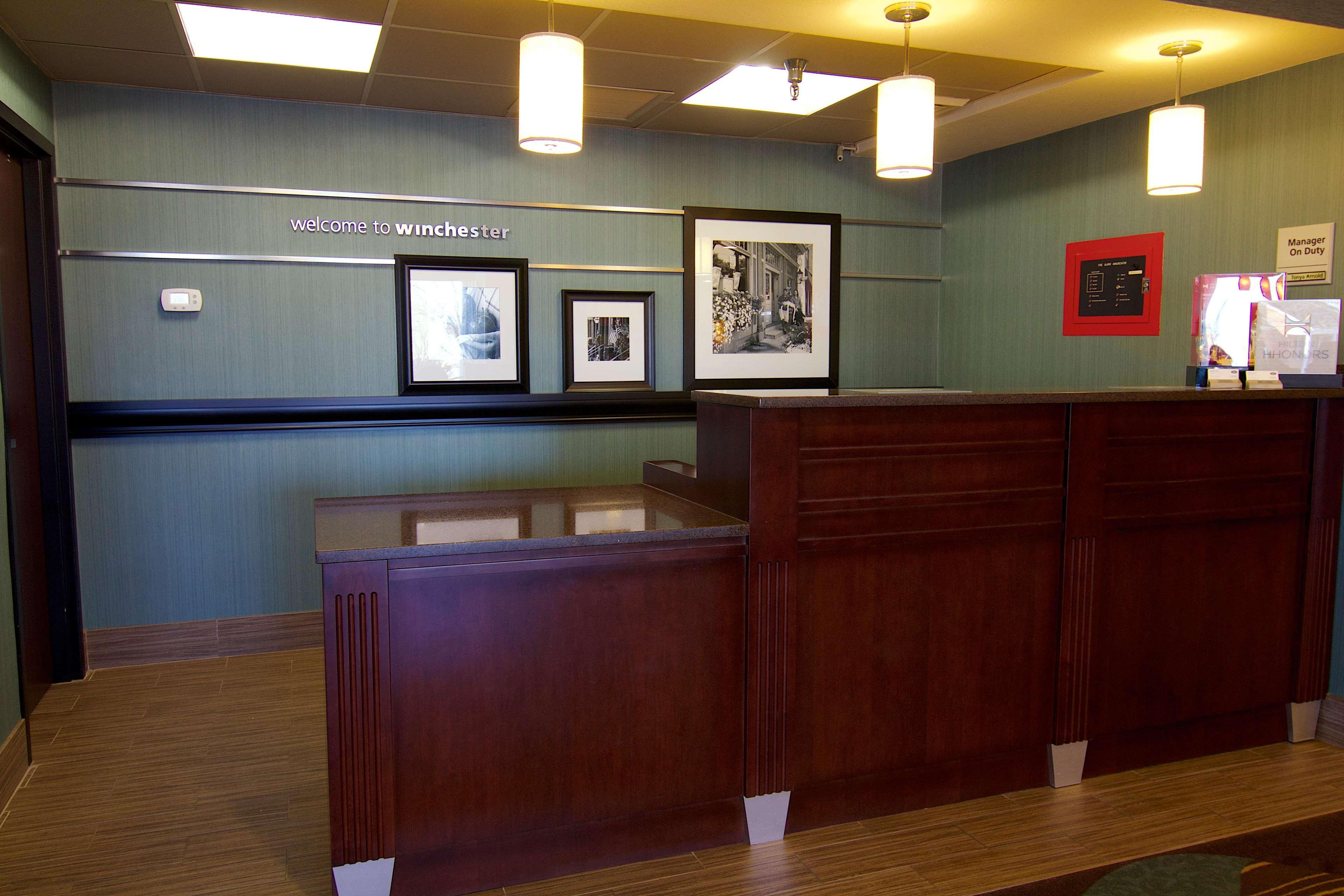 Hampton Inn Winchester-University/ Mall Dış mekan fotoğraf