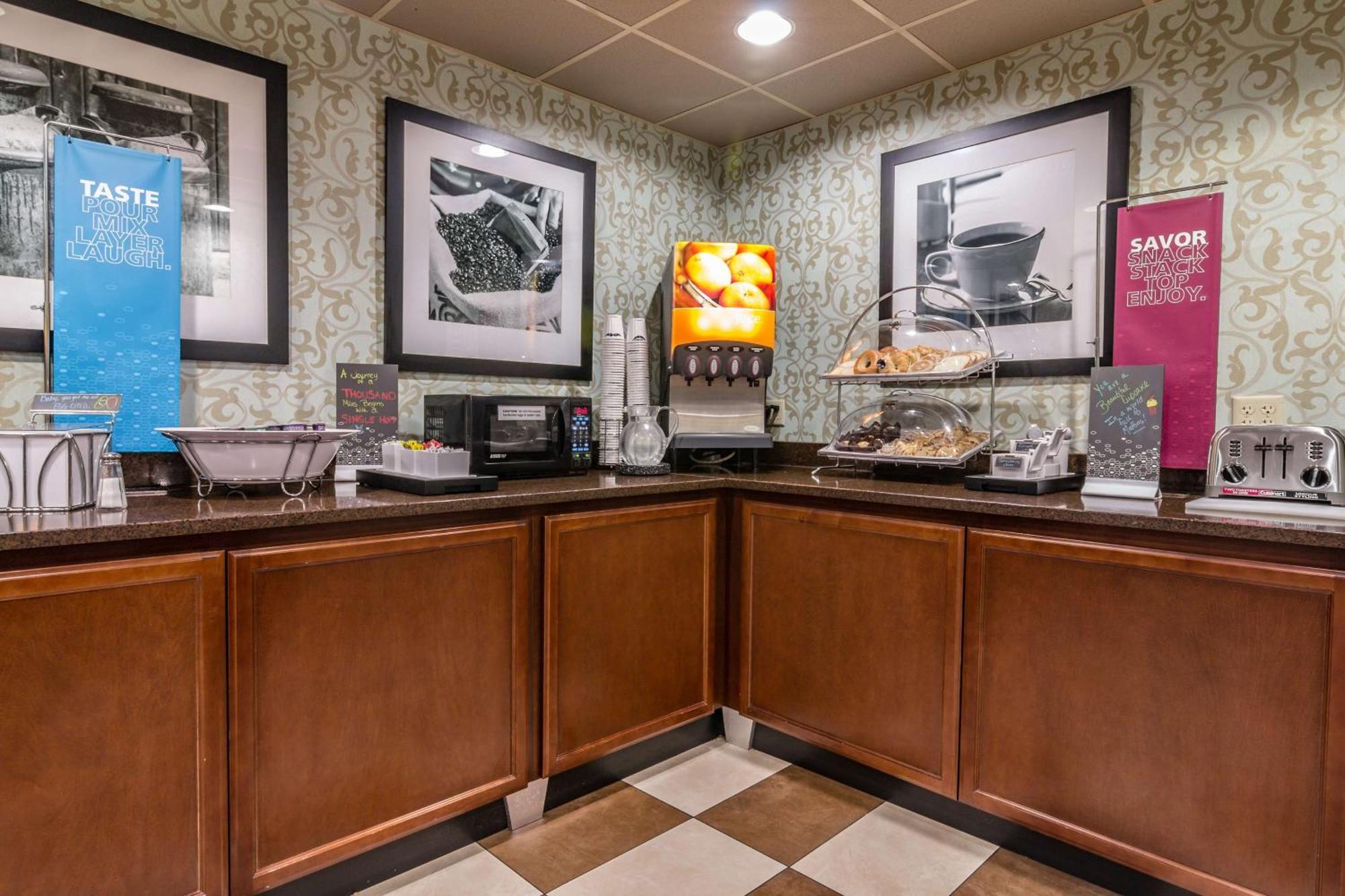 Hampton Inn Winchester-University/ Mall Dış mekan fotoğraf