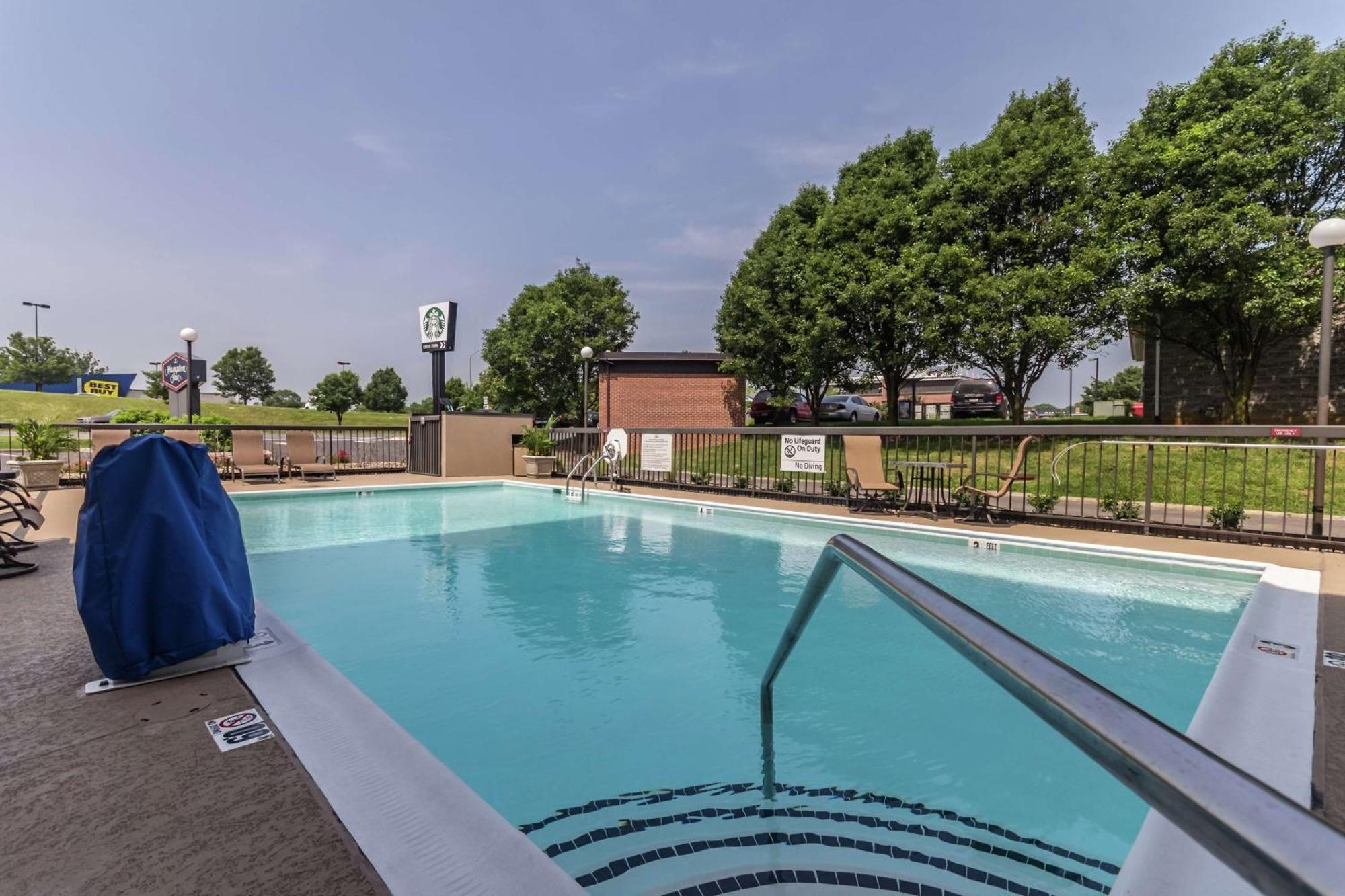 Hampton Inn Winchester-University/ Mall Dış mekan fotoğraf