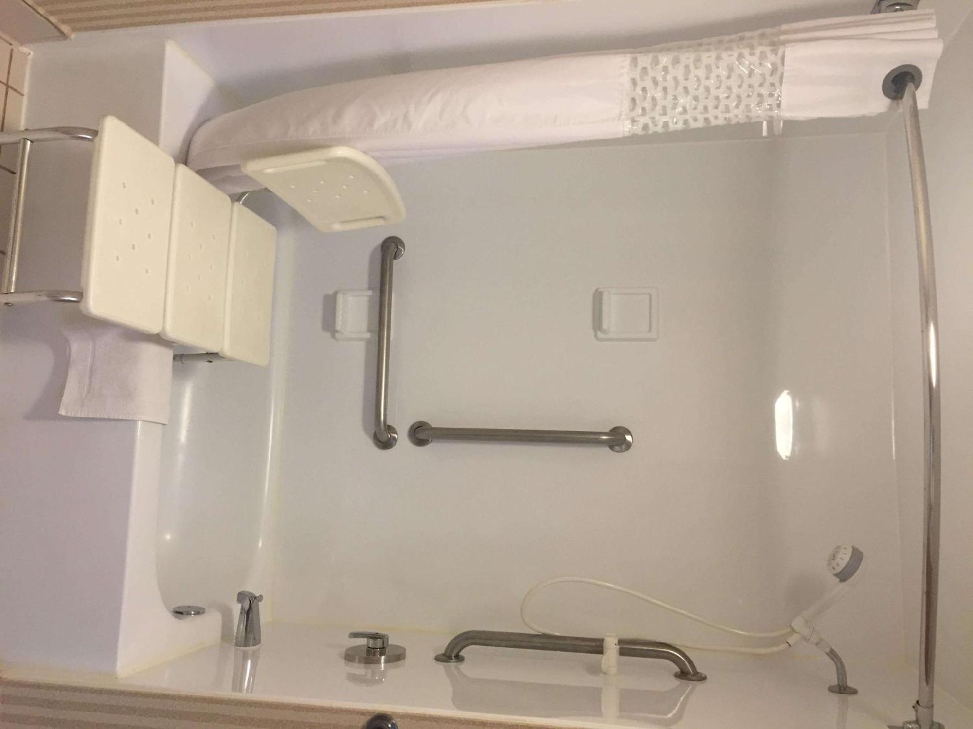 Hampton Inn Winchester-University/ Mall Dış mekan fotoğraf